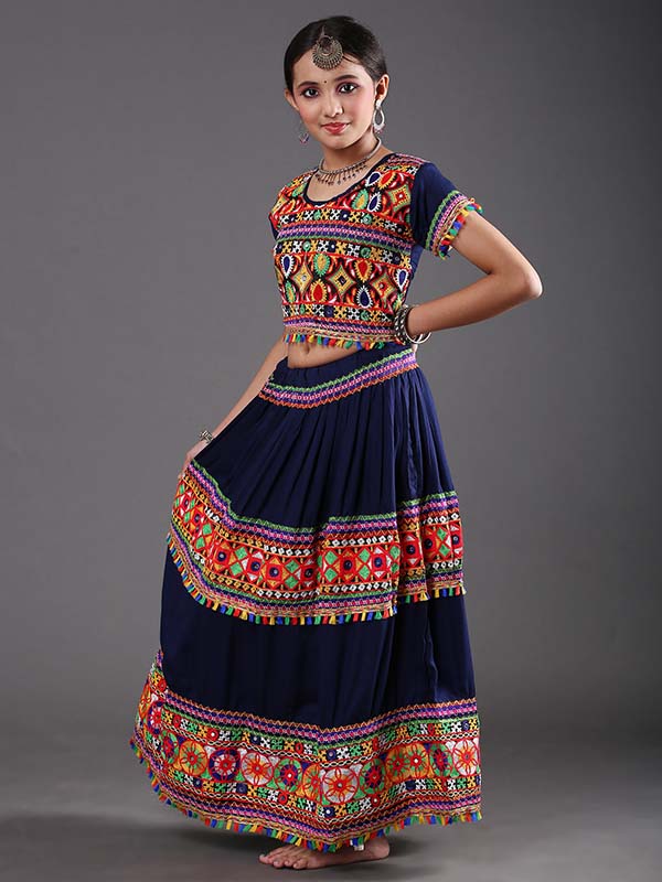 Girls Traditional Gujarati Garba Dandiya Dance Costume (Chaniya, Choli The Dance Bible Girls Traditional Gujarati Garba Dandiya Dance Costume (Chaniya, Choli The Dance Bible
