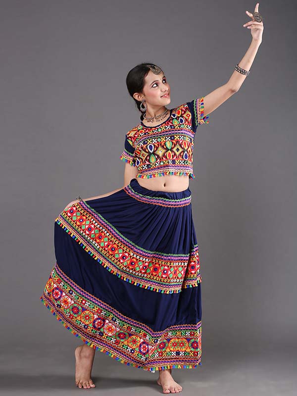 gujarati ladies dress How to draw Croqui: Traditional dress of Gujarat|Gujarati Folk dress| Gujarati wear