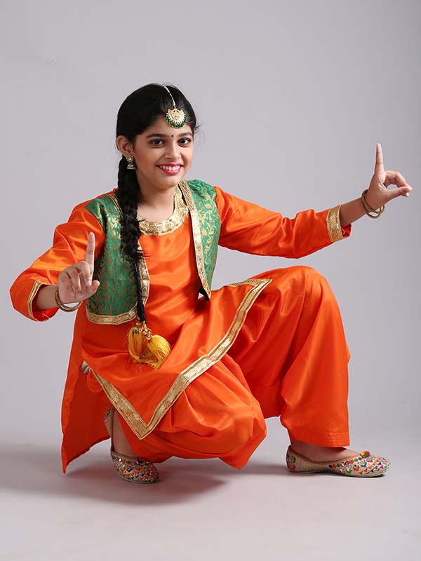 Dance Punjabi Girl Dress Up Girls Punjabi Bhangra Gidda Dance