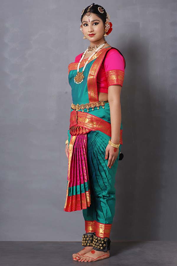 pink bharatanatyam dress Light Green and Pink Bharatanatyam Costume