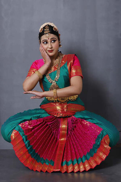Abaran presents “ Nrityabaran “- A tribute to glorious classical dance  forms of India.This collection ha… | Fancy dress for kids, Indian dance  costumes, Dance poses